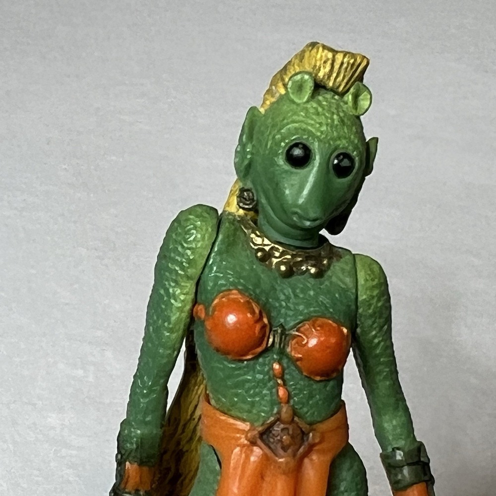 1998 Star Wars Power of The Force Jabba The Hut Dancer Greeta Action Figure